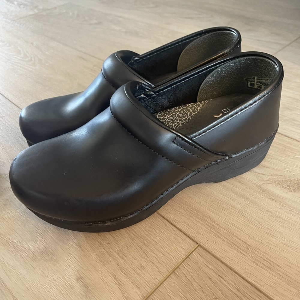 Dansko XP 2.0 Shoes NEVER WORN! Brand New